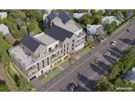 bureaux 84 m²
