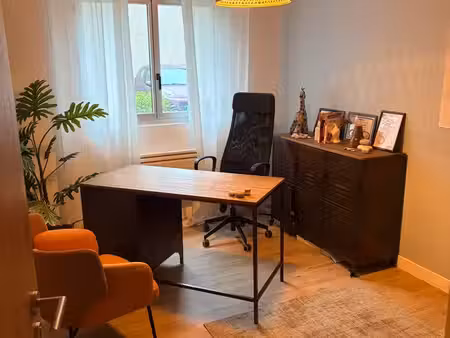 bureau cabinet 10 5 m² – 2 min gare tours – idéal thérapeute/profession libérale