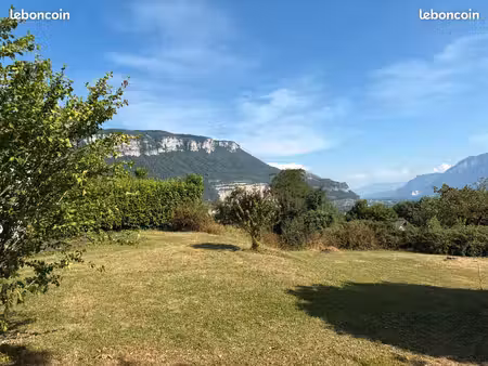 maison sur le coteau de la buisse avec vue panoramique sur la vallée de l'isère