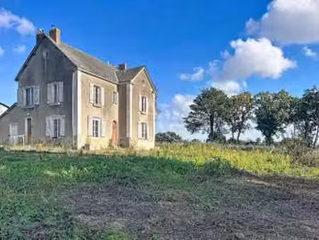 vente maison à aviré (49500) : à vendre / 165m² aviré