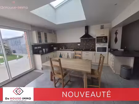 maison 107 avec 3 chambres (possibilité semi plain-pied) sur environ 630 m2 .