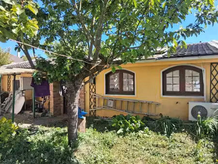 maison - 128m ²