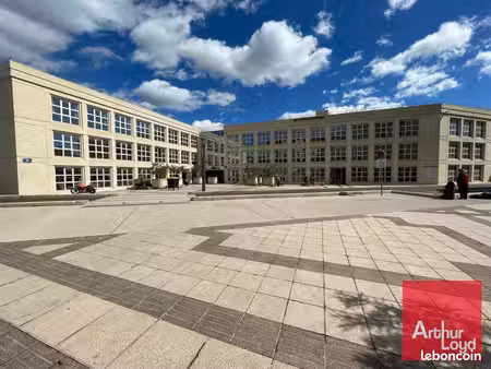 bureaux 1 071 m²