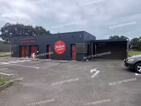 vente bureaux plelan le grand 35380 90m²