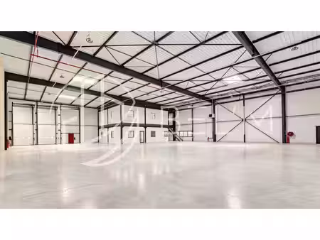vente local d’activités ferrières-en-brie 77164 1300m²