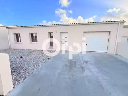 location maison 4 pièces 91.21 m² à surgères (17700)  1 180 €