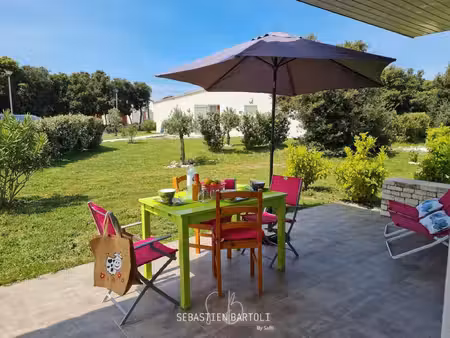 maison individuelle deux chambres avec piscine à bonifacio