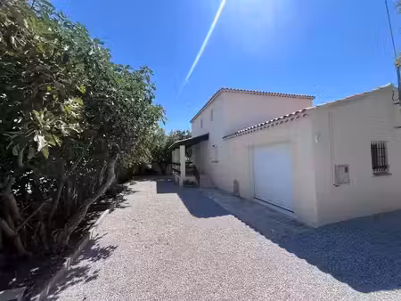 location meublée maison 3 pièces 92 m² à vinon-sur-verdon (83560)  1 100 €