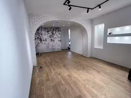 local commercial 60m2 centre castelnau de médoc
