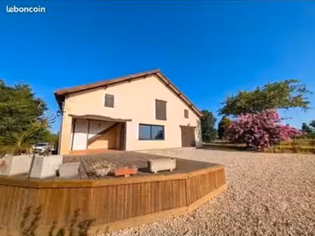 à vendre – belle maison landaise de 150 m² avec piscine  grange de 100 m² et terrain arbor