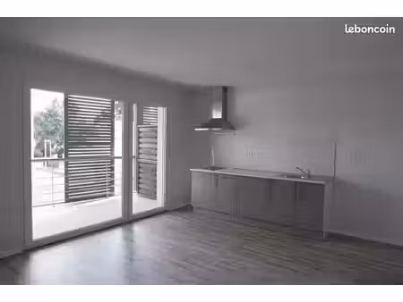 2 pièces 41 m² – centre ville - 40160 parentis-en-born