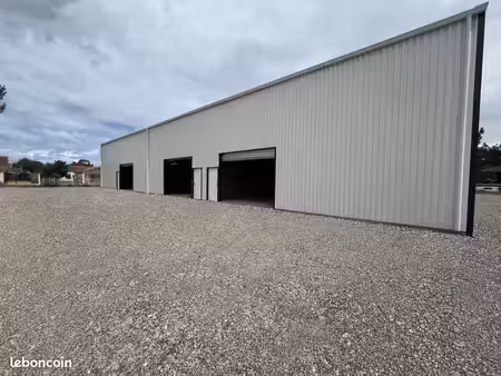 box / local d'activité 124 m² + 123 m² de plateforme  porte 4x3 m  biscarrosse  direct pro