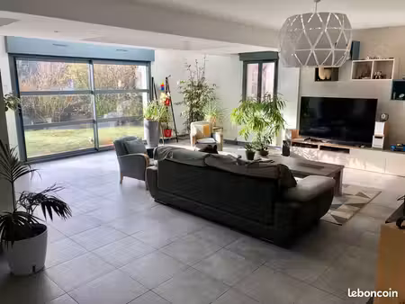 blois maison individuelle 7 piéces 170 m2