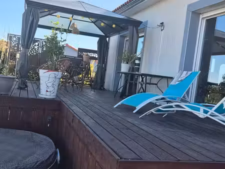 ensemble immobilier maison et gite
