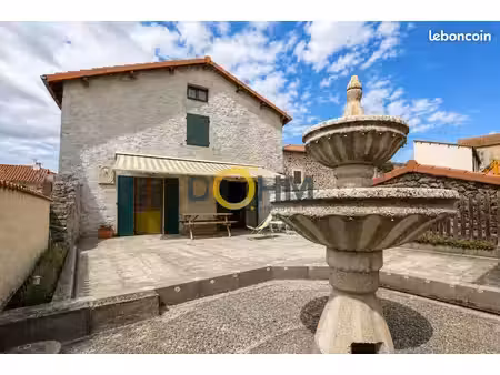 maison 8 pièces 146 m²