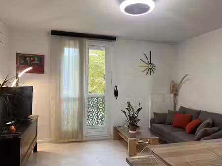 appartement t3  à rafraichir