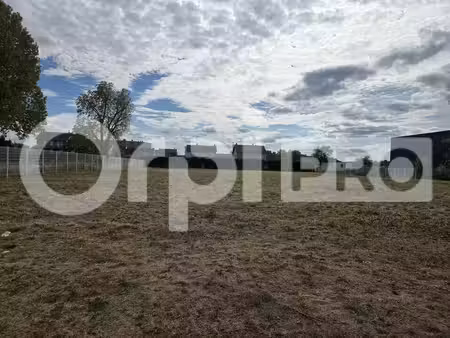 vente terrain montlucon 03100 4000m²