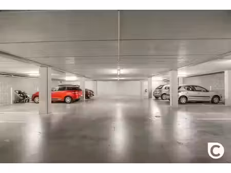 luxueus 1 slpk app met terras en tuin + parking