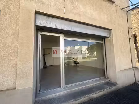 location commerce avignon 84000 45m²