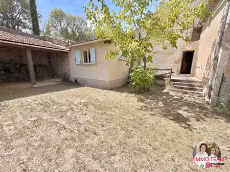 maison en pierre à rénover avec jardin