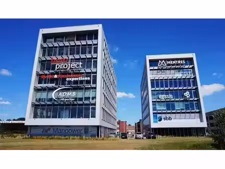 instapklare kantoorruimte te huur langs e40 in aalst