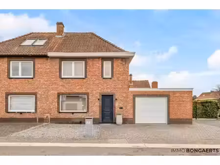 instapklare woning op rustige ligging in as