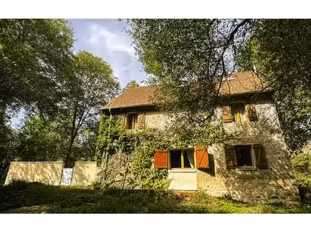 ancien moulin rénové dans un cadre tranquille !