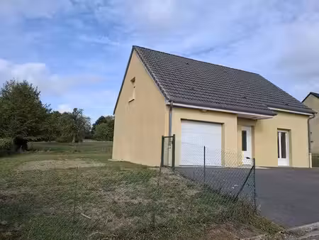 maison individuelle  3 chambres  garage et jardin clos