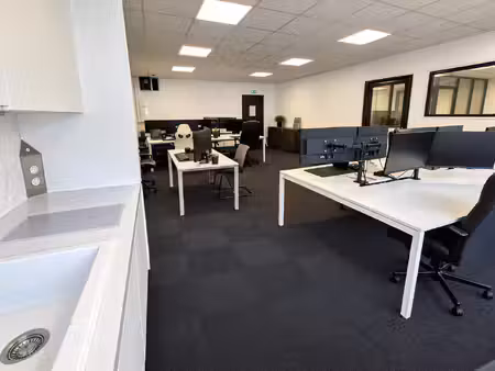 immobilier professionnel à louer vannes