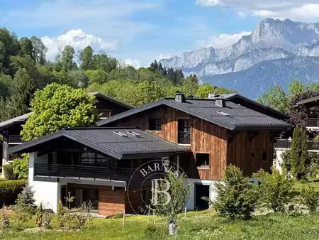 maison demi-quartier - 5 chambres - 344m²