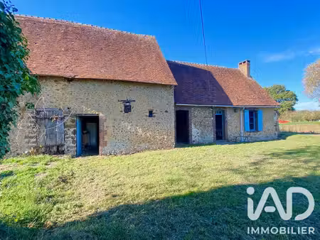 maison à moutiers-au-perche (61110)