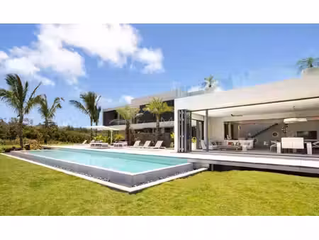 maison larchamp - 5 chambres - 726m²