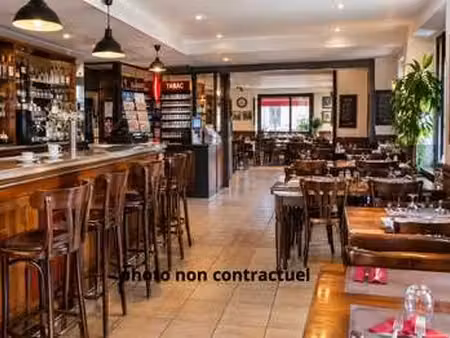 vente bureaux et commerces à la malhoure (22640) : à vendre / la malhoure