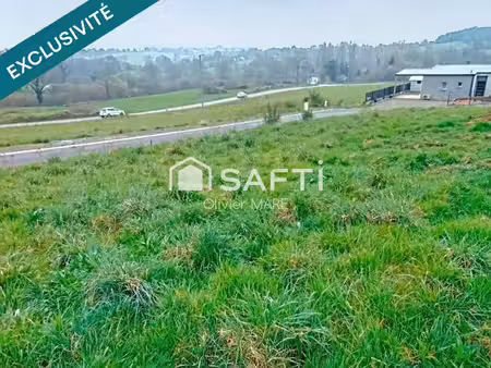 terrain à bâtir de 699 m²  viabilisé  à 7 kms de flers