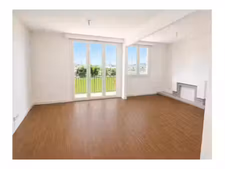 à vendre – t3 67 46 m² – avenue du 15e corps