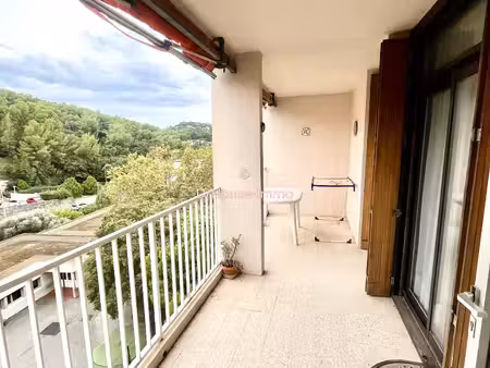 appartement t4 de 80m2 avec terrasse