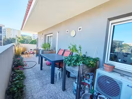 appartement martigues 3 pièce(s) 65 m2 terrasse et garage