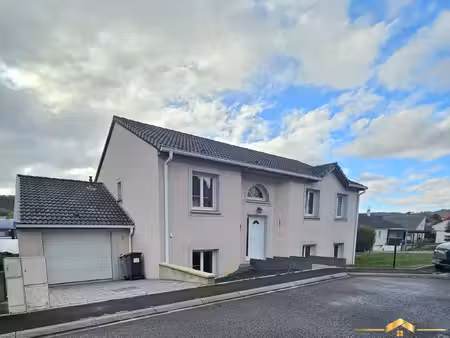 grande et élégante maison individuelle de 163 m² sur un terra