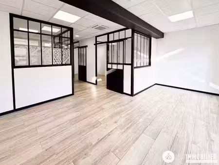 location locaux professionnels 4 pièces 89 m² à albi (81000)  1 500 €