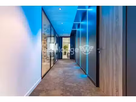 location locaux professionnels 1 pièce 15 m² à pontoise (95000)  472 €
