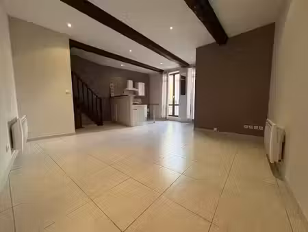 location maison 2 pièces 62 m² à saint-thibéry (34630)  620 €