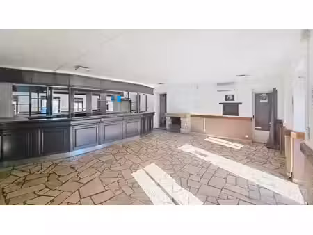 local professionnel à vendre chatenoy le royal 5 pièce(s) 193m2 182 600€