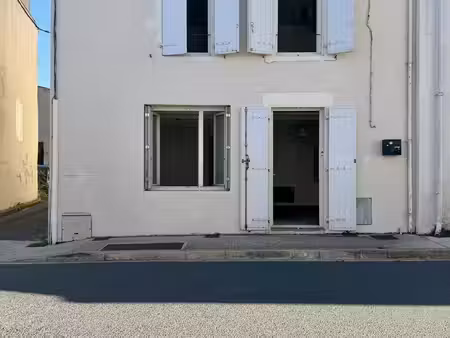 maison à saint-xandre (17138)