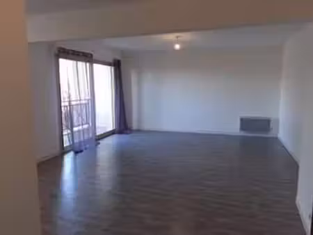 location appartement 2 pièces à vitré villaudin- le val (35500) : à louer 2 pièces / 52m² 