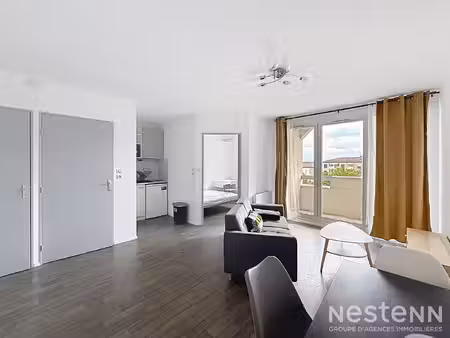 appartement t2 à louer à castanet-tolosan avec balcon et place de parking