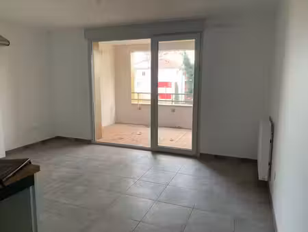 toulouse  t2 de 46 m² avec cave et parking