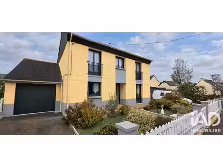 maison à saint-aubin-du-cormier (35140)
