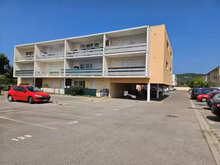 frontignan t3 pour invest  terrasse piscine pking