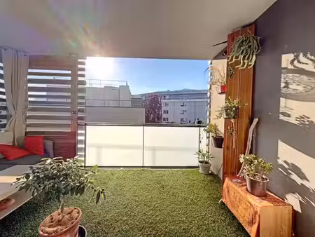 vente appartement 3 pièces 65m2 marseille 8eme (13008) - 349000 € - surface privée