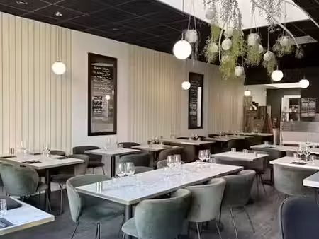 vente locaux professionnels 0 pièces 120 m² à yquelon (50400)  303 000 €